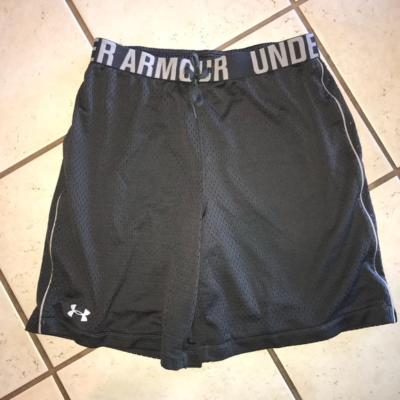 under armour women's heatgear long shorts